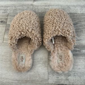 Ugg Maxi Curly Slippers